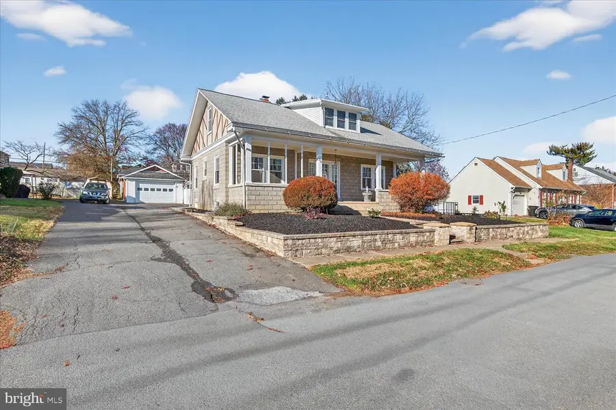 34 Girard Ave, Lancaster, PA 17603 - Image #2