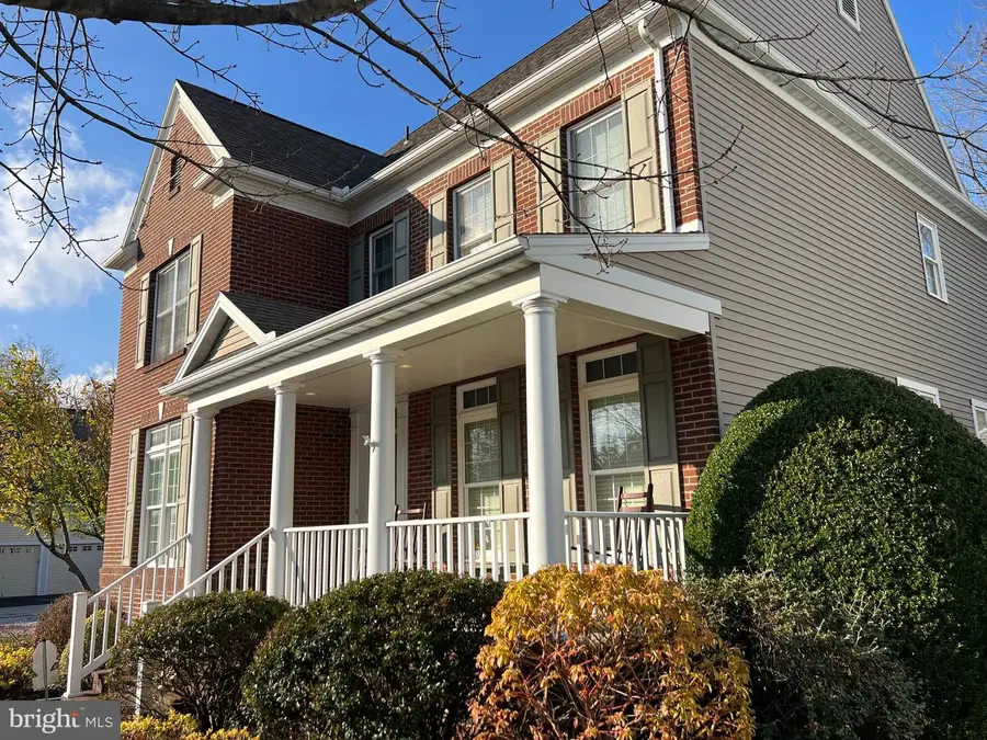 19 Thicket Ln, Lancaster, PA 17602 - Image #2