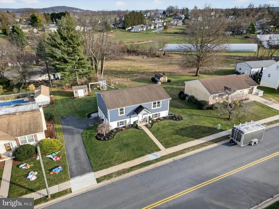 232 New St, Terre Hill, PA 17581 - Image #2