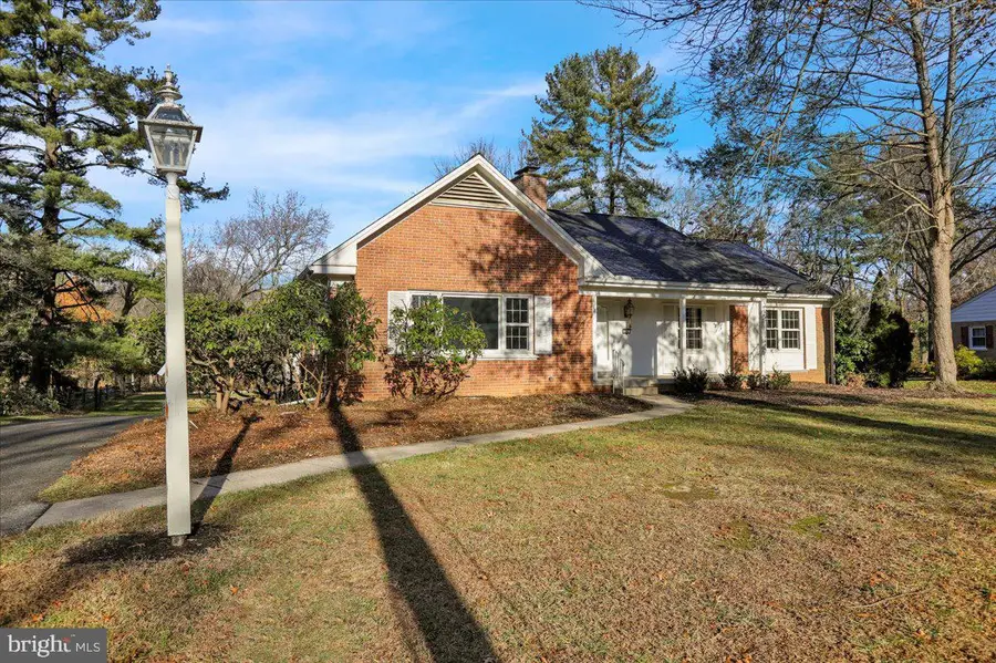 30 N Bausman Dr, Lancaster, PA 17603 - Image #2