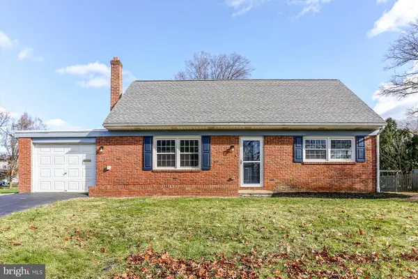 233 Cardinal Rd, LITITZ, PA 17543