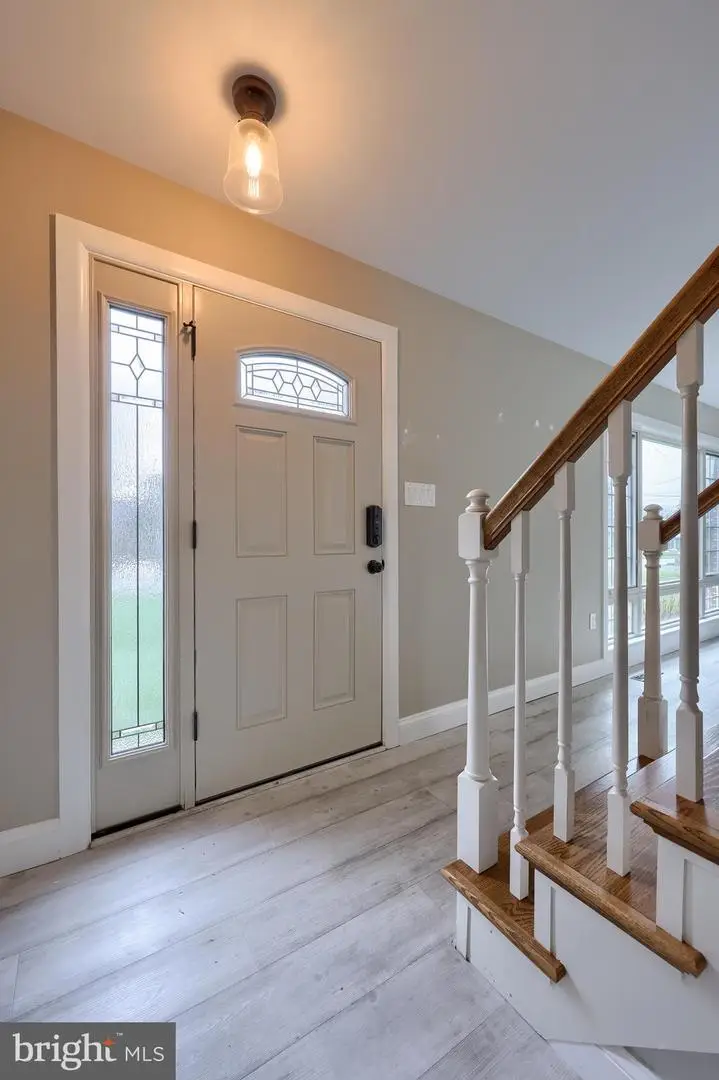 109 Woodlawn Dr, Willow Street, PA 17584 - Image #2