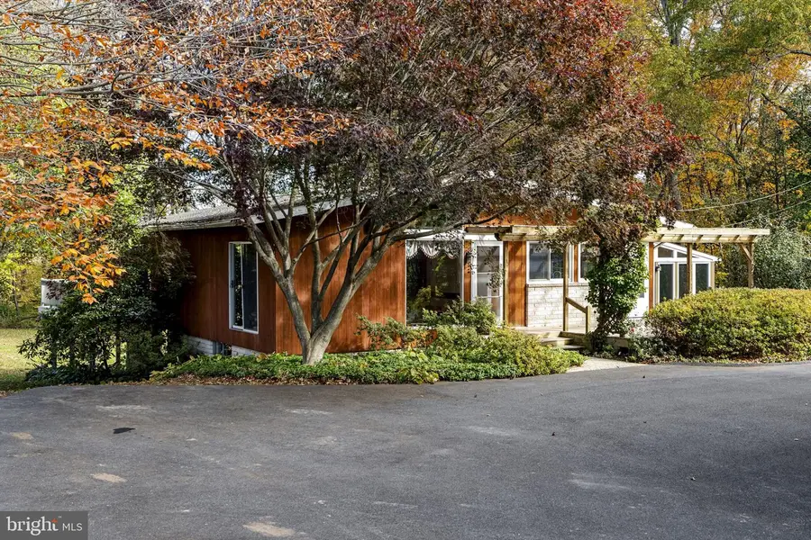 269 Sheep Ln, Millersville, PA 17551 - Image #2