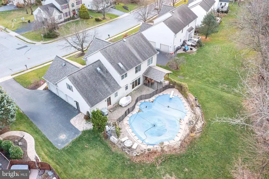 123 Glebe Ln, Lancaster, PA 17602 - Image #2