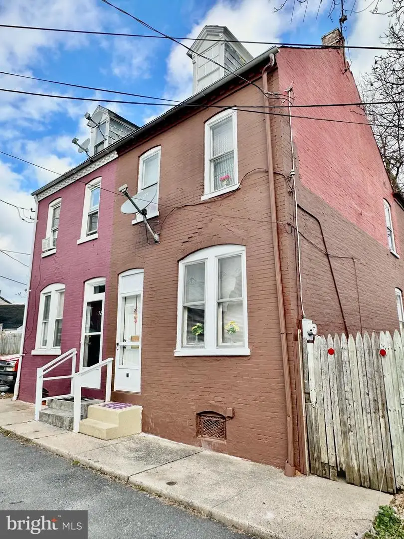 74 Campbell Ave, Lancaster, PA 17603 - Image #2