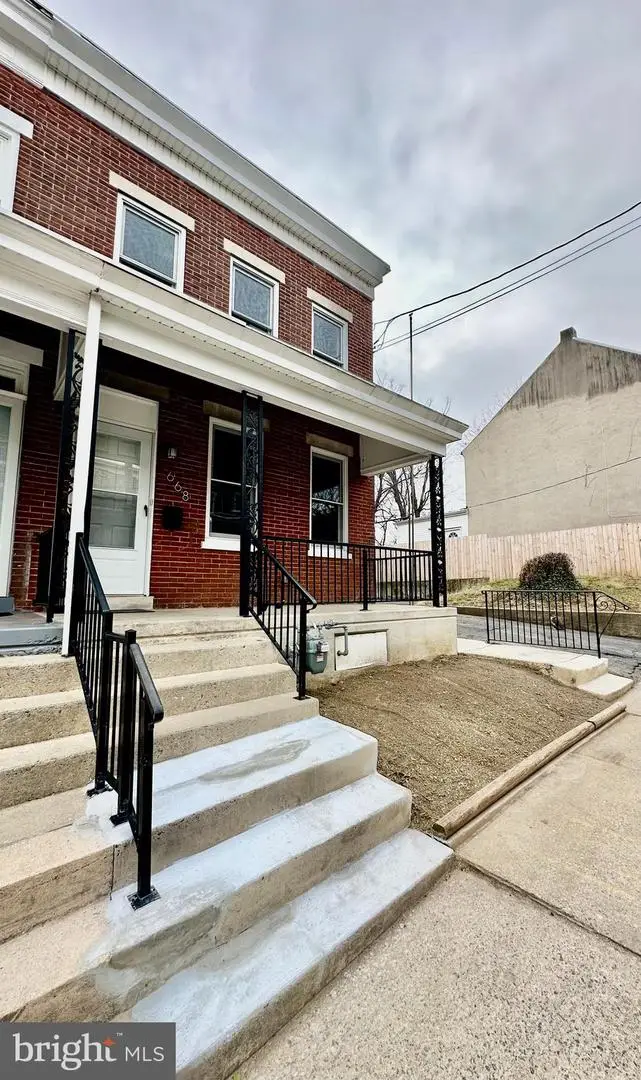 668 W Vine St, Lancaster, PA 17603 - Image #2