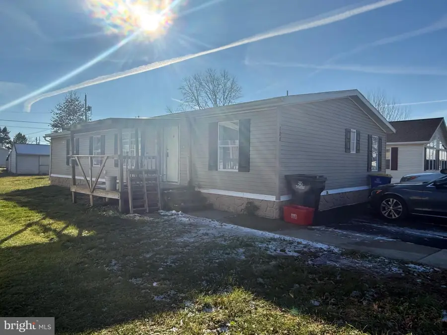 100 Lilly Dr, Ephrata, PA 17522 - Image #2