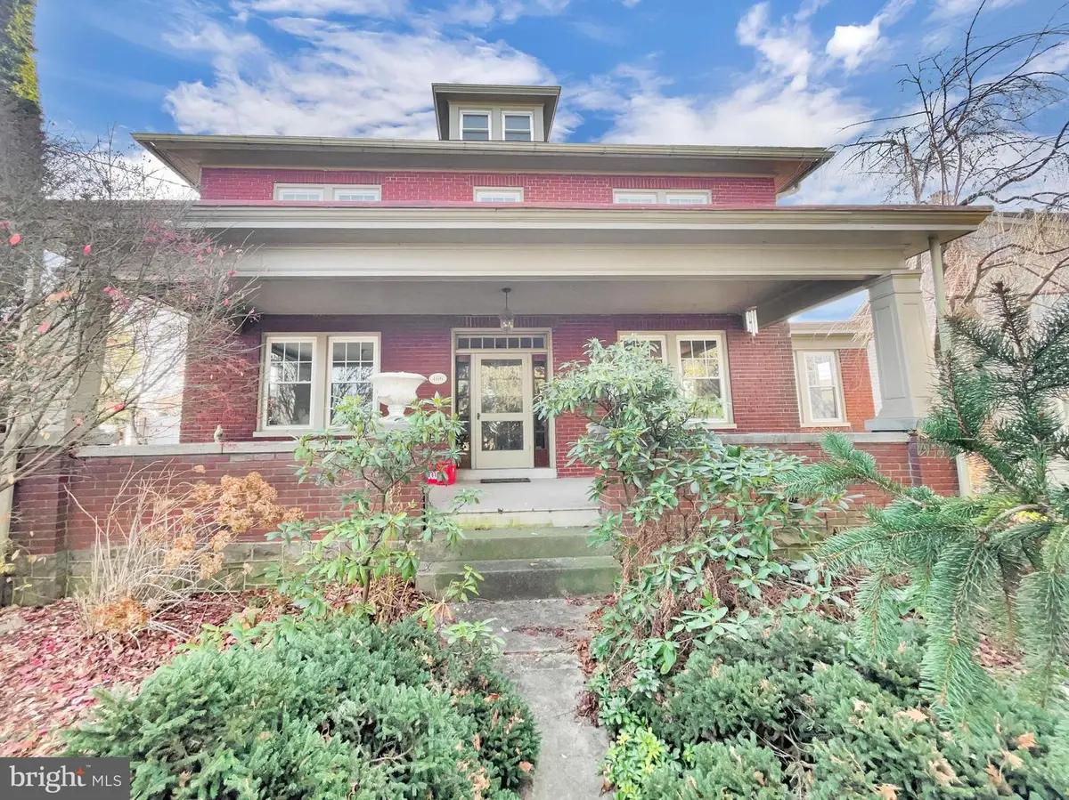 466 E Main St, Leola, PA 17540 - Image #1