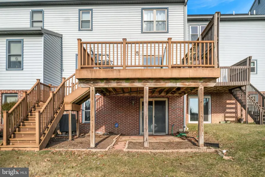 214 Sand Ct, Ephrata, PA 17522 - #2