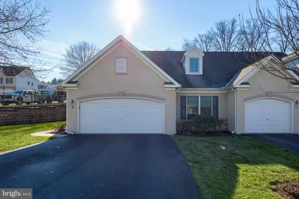 2 Pitt Ct, LANCASTER, PA 17602