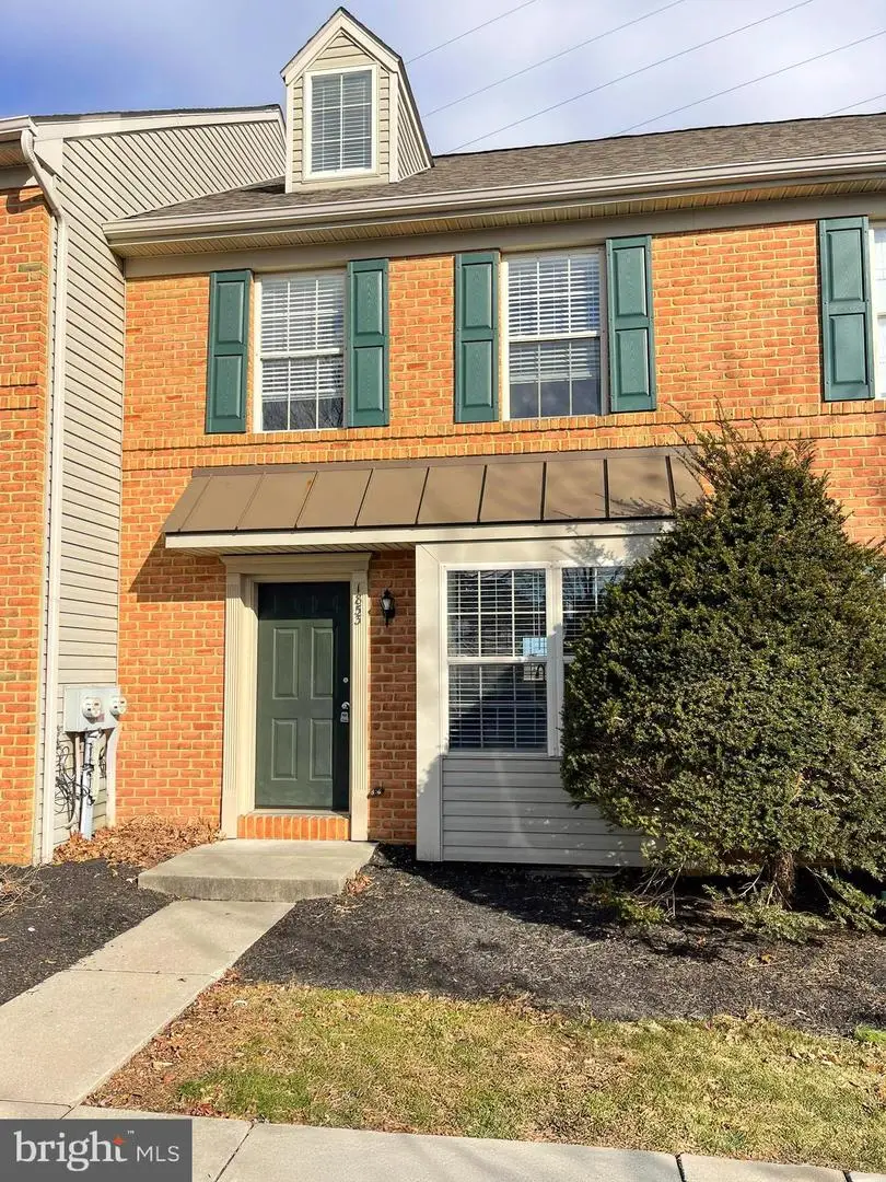 1853 Shady Oak Dr, Mount Joy, PA 17552 - Image #2