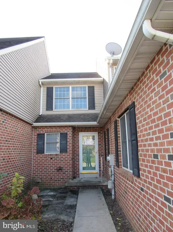 47 Spring Hill Ln, Mountville, PA 17554 - Image #2