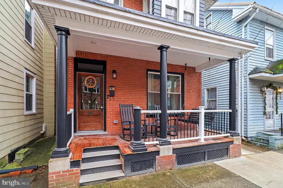 24 E Orange St, Lititz, PA 17543 - #2