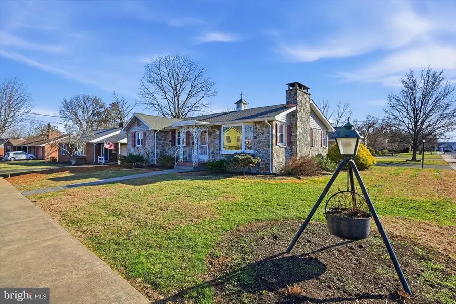 535 S 6th St, Denver, PA 17517 - Image #2