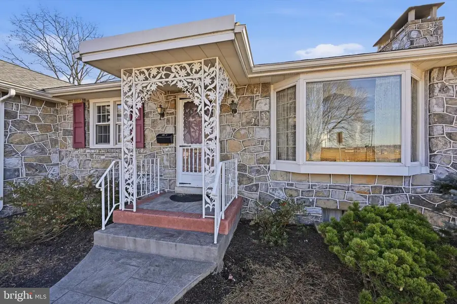 535 S 6th St, Denver, PA 17517 - Image #3