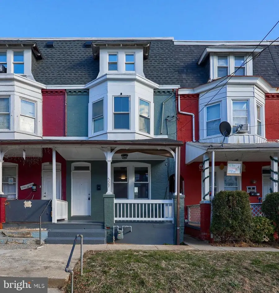 227 S Ann St, Lancaster, PA 17602 - Image #2