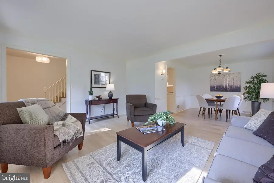 1 Brookwood Dr, Lititz, PA 17543 - Image #3