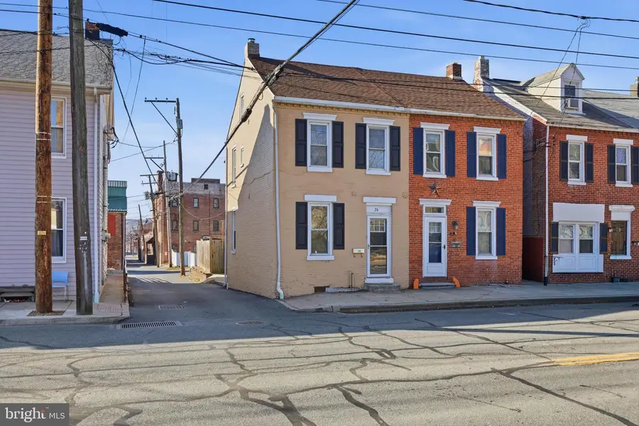 24 N 5th St, Columbia, PA 17512 - Image #3