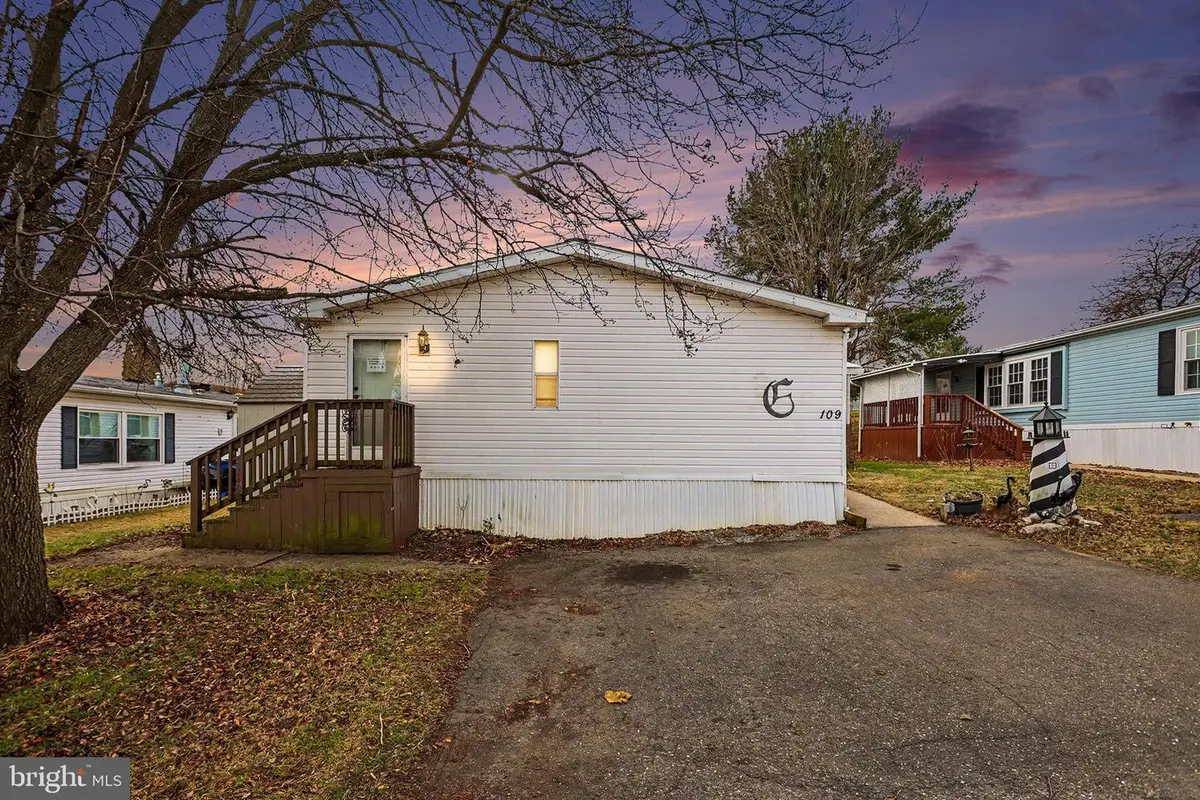 109 Pheasant Ridge Rd, Lancaster, PA 17603 - Image #1