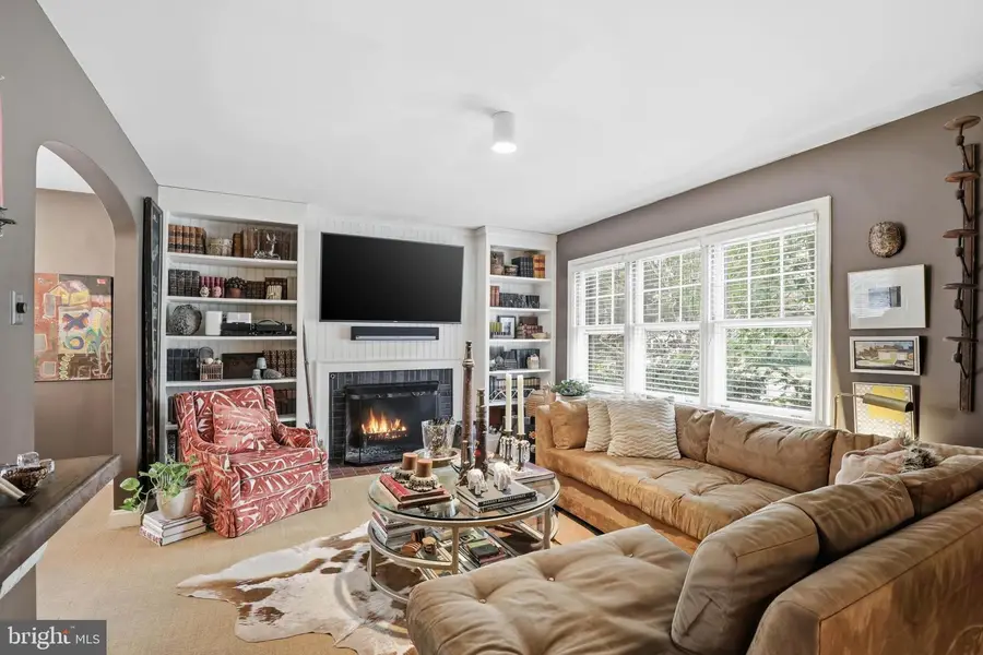 931 Martha Ave, Lancaster, PA 17601 - Image #2