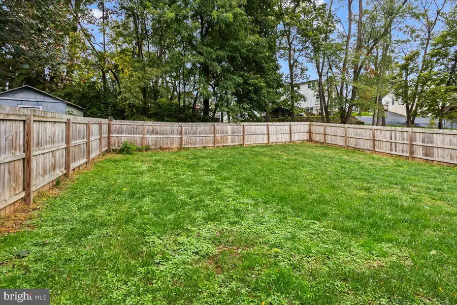 205 E Main St, Brownstown, PA 17508 - Image #3