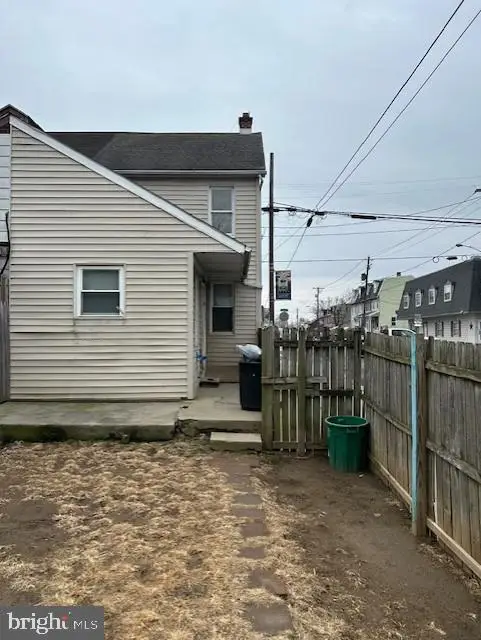 601 Manor St, Columbia, PA 17512 - Image #2