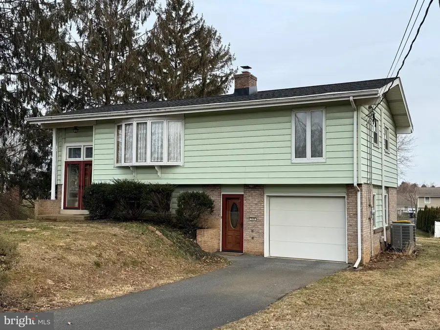 509 Oak Grove Dr, Lancaster, PA 17601 - Image #2