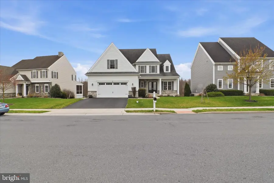 674 Integrity Dr, Lititz, PA 17543 - #2