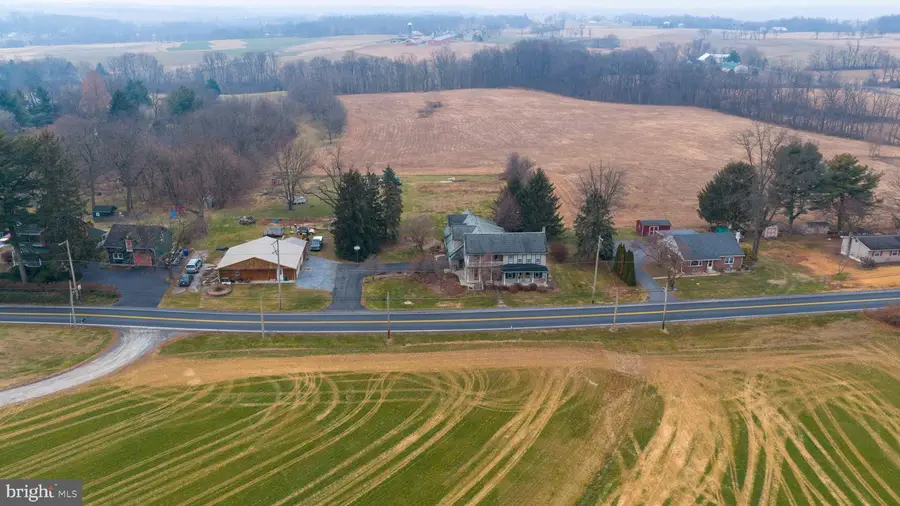 2788 N Colebrook Rd, Manheim, PA 17545 - #3