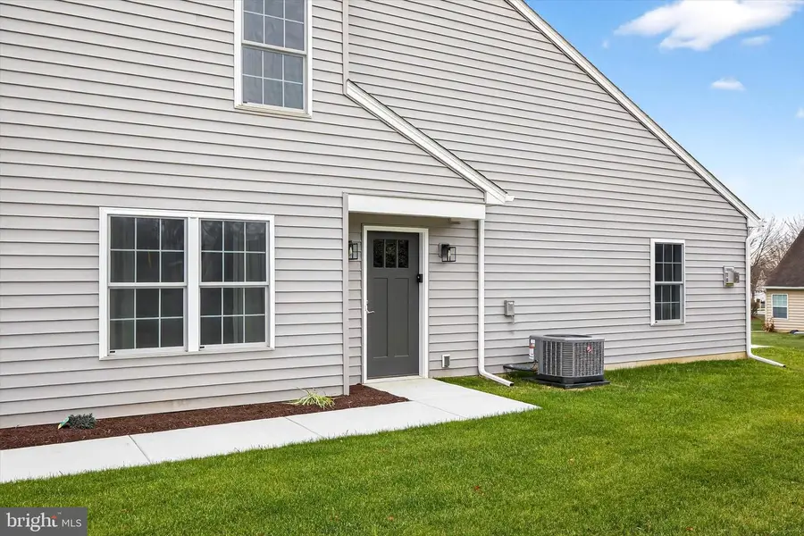 129 Hillard Field, Lancaster, PA 17603 - Image #2