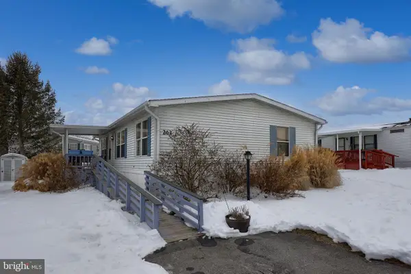 203 Thrush Ct N, LANCASTER, PA 17603