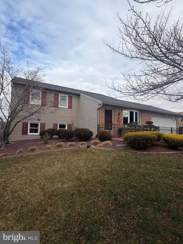 71 South Ave W, LANDISVILLE, PA 17538