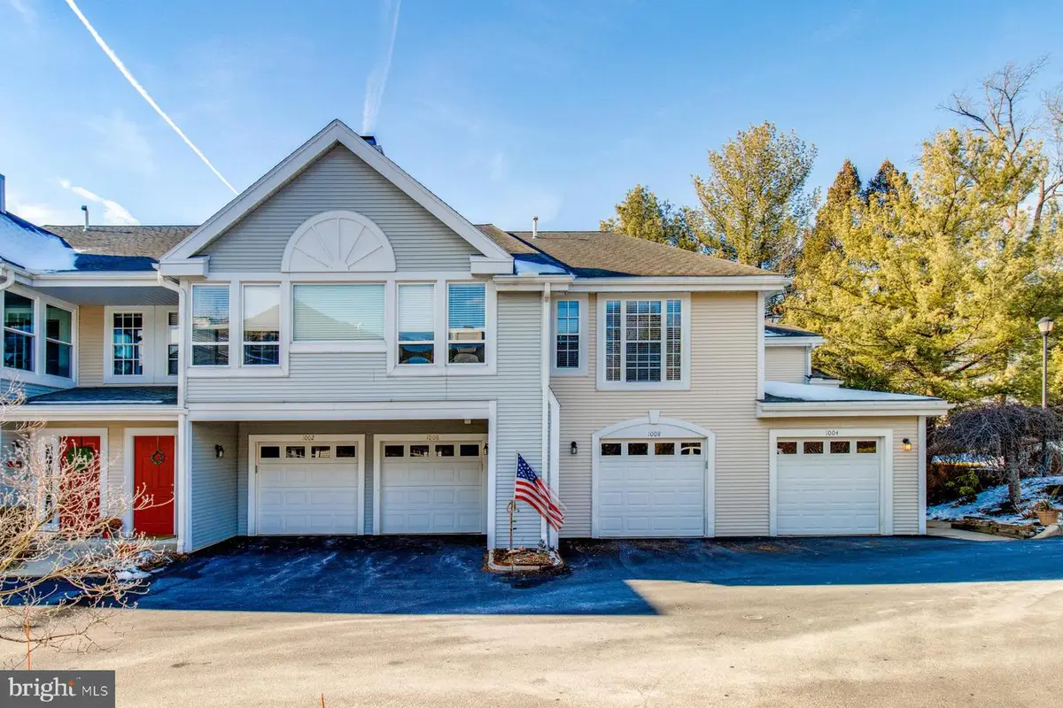 1006 Country Place Dr, Lancaster, PA 17601 - Image #1