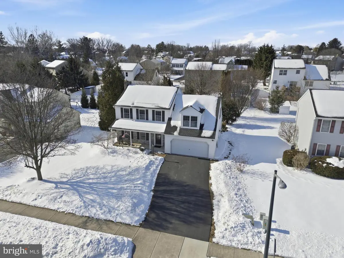 320 N New St, Lititz, PA 17543 - Image #1