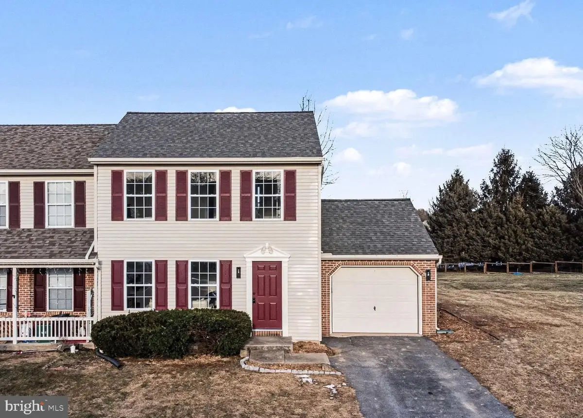 107 Chelmsford Dr, Marietta, PA 17547 - Image #1