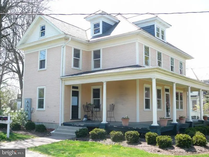 172-174 W Main St, Leola, PA 17540 - Image #1