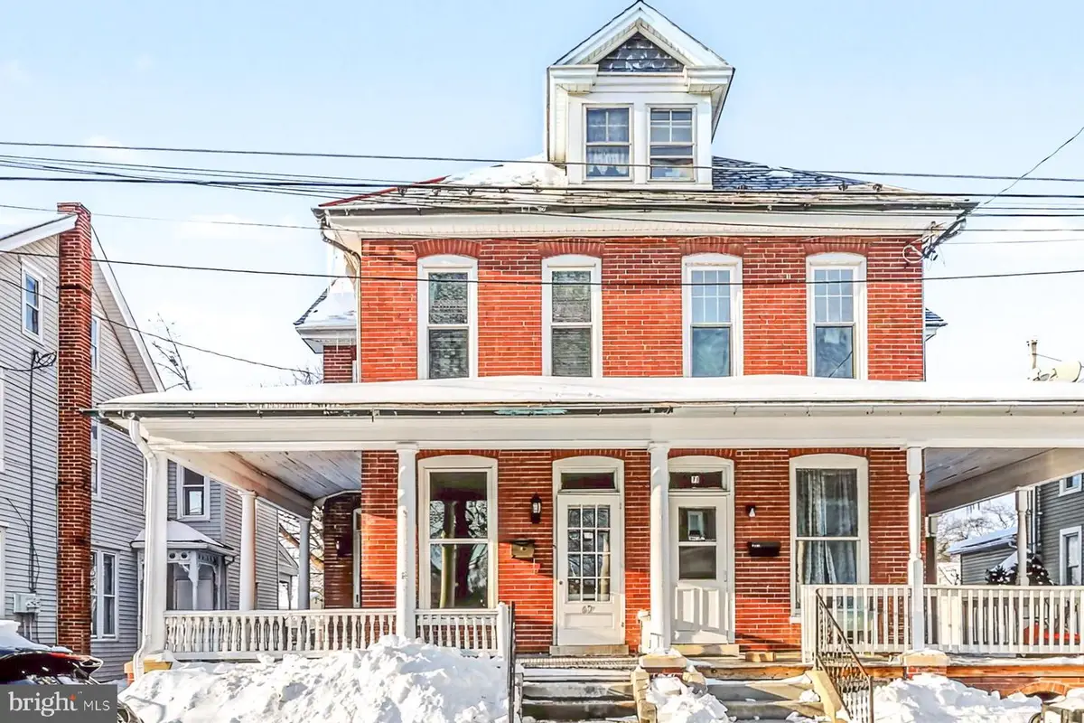 69 E Park St, Elizabethtown, PA 17022 - #1