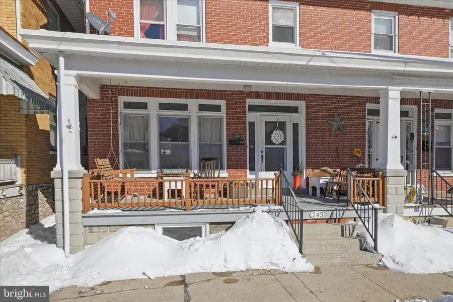 243 W Franklin St, Ephrata, PA 17522 - Image #3