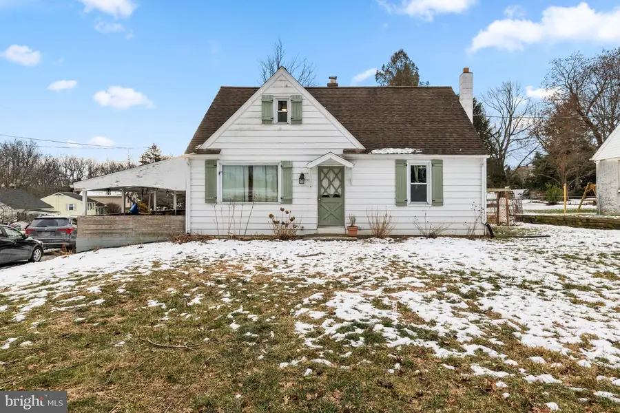 2502 Honeysuckle Ln, Lancaster, PA 17603 - Image #2