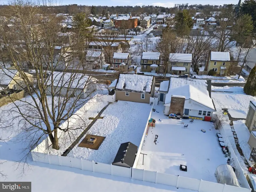 141 E Hummelstown St, Elizabethtown, PA 17022 - #2