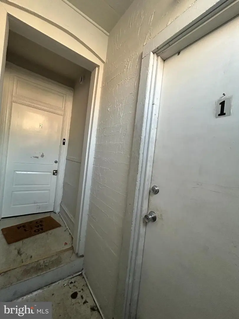 348 S Queen St, Lancaster, PA 17603 - Image #2