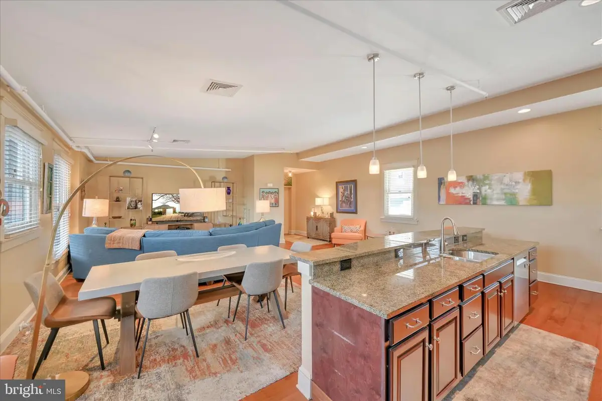 145 E King St #401, Lancaster, PA 17602 - Image #1