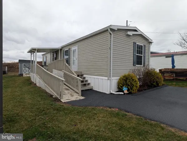 7 Vista Ln, MANHEIM, PA 17545