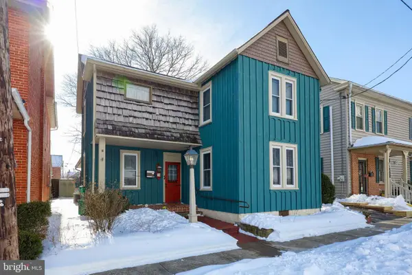 16 E Market St, LITITZ, PA 17543