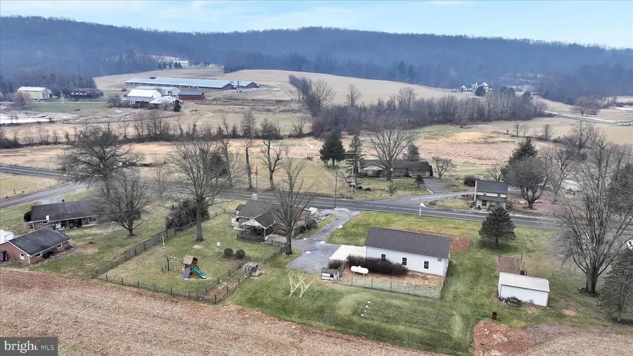 740 S Cocalico Rd, Denver, PA 17517 - #2
