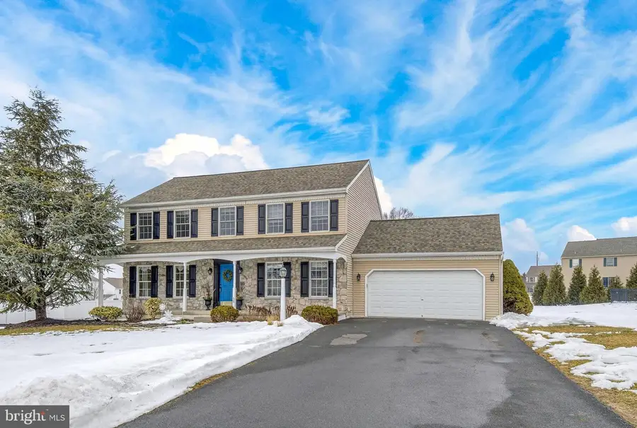 35 Sarah Ln, Mount Joy, PA 17552 - #2