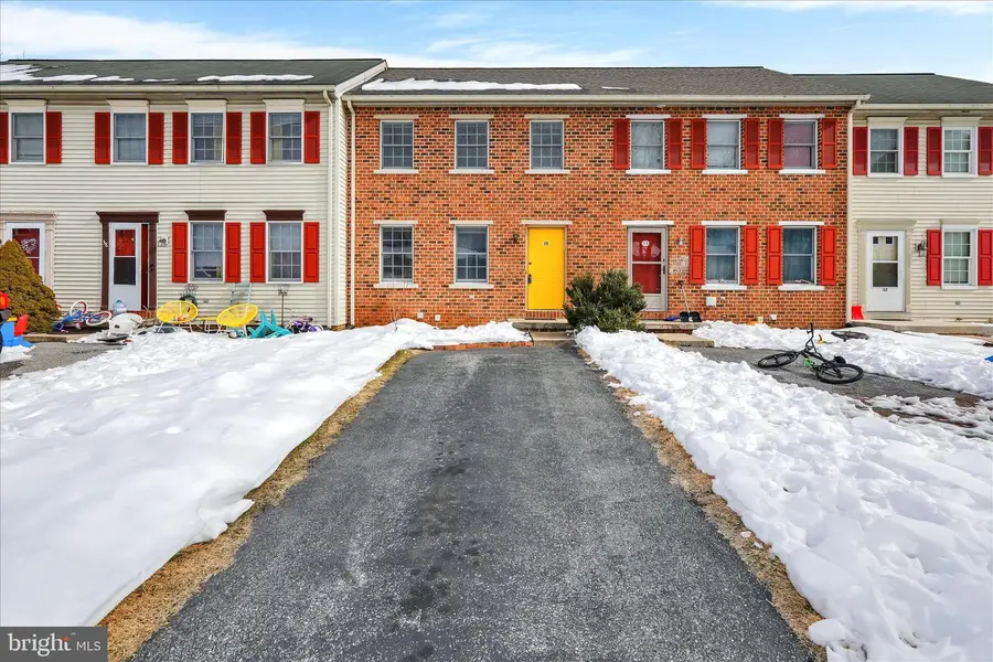 36 Cranfield Ct, Elizabethtown, PA 17022 - #2