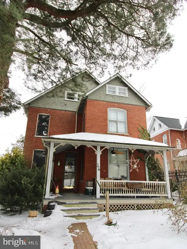 46 W Frederick St, MILLERSVILLE, PA 17551