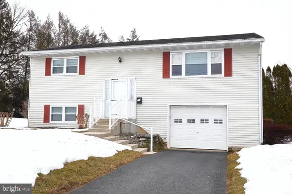 213 N Locust St, LITITZ, PA 17543