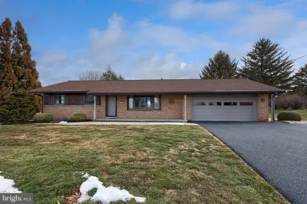 1235 Lebanon Rd, MANHEIM, PA 17545
